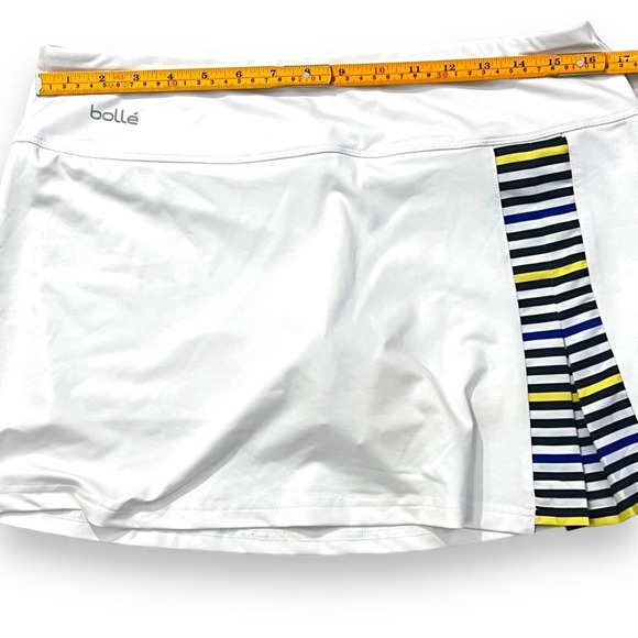 Bolle Athletic Skirt Shorts Women’s Large White High Performance Tennis Golf New - Picture 7 of 14